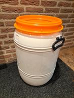 Voerton / bewaarton, Ophalen, Kunststof