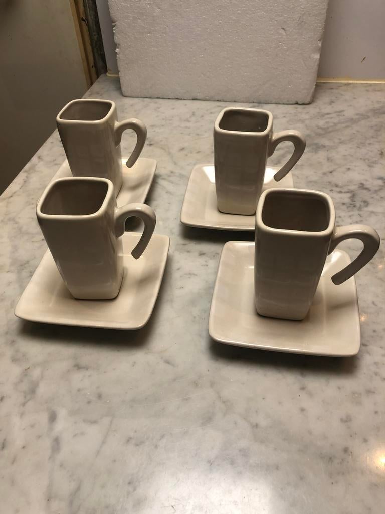 Vintage Broste Copenhagen Kop en Schotels Crème met Motief, Ophalen, Zo goed als nieuw, Overige stijlen, Kop(pen) en/of Schotel(s)