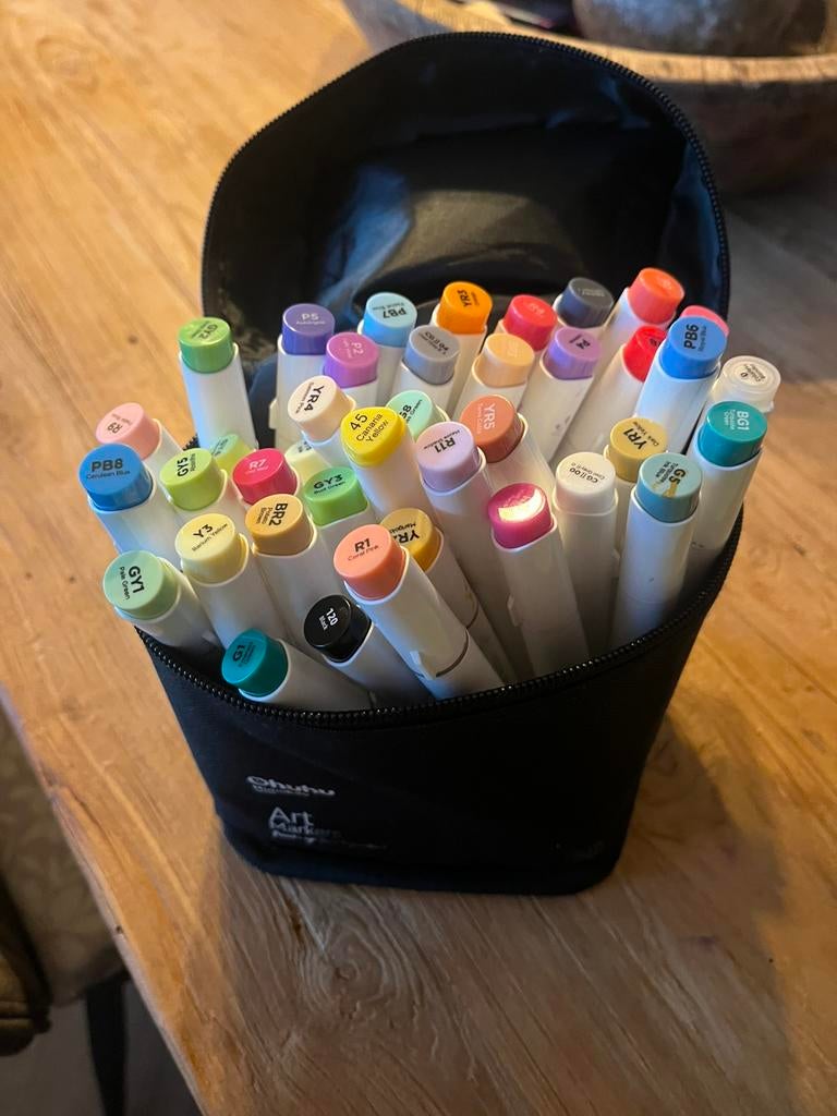 Ohuhu markers, Hobby en Vrije tijd, Tekenen, Verzenden, Gebruikt