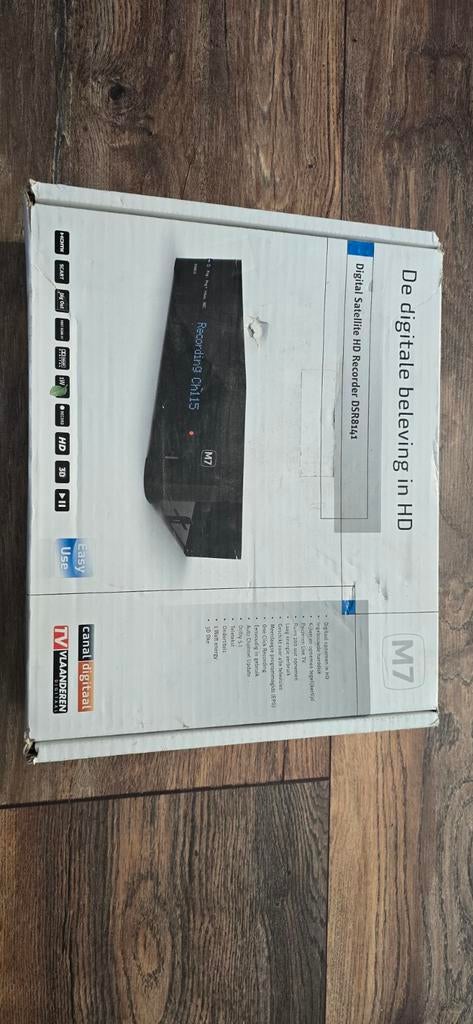 DSR8141 Satelliet Ontvanger - Digitale HD Recorder M7, Ophalen of Verzenden, Gebruikt, Decoder