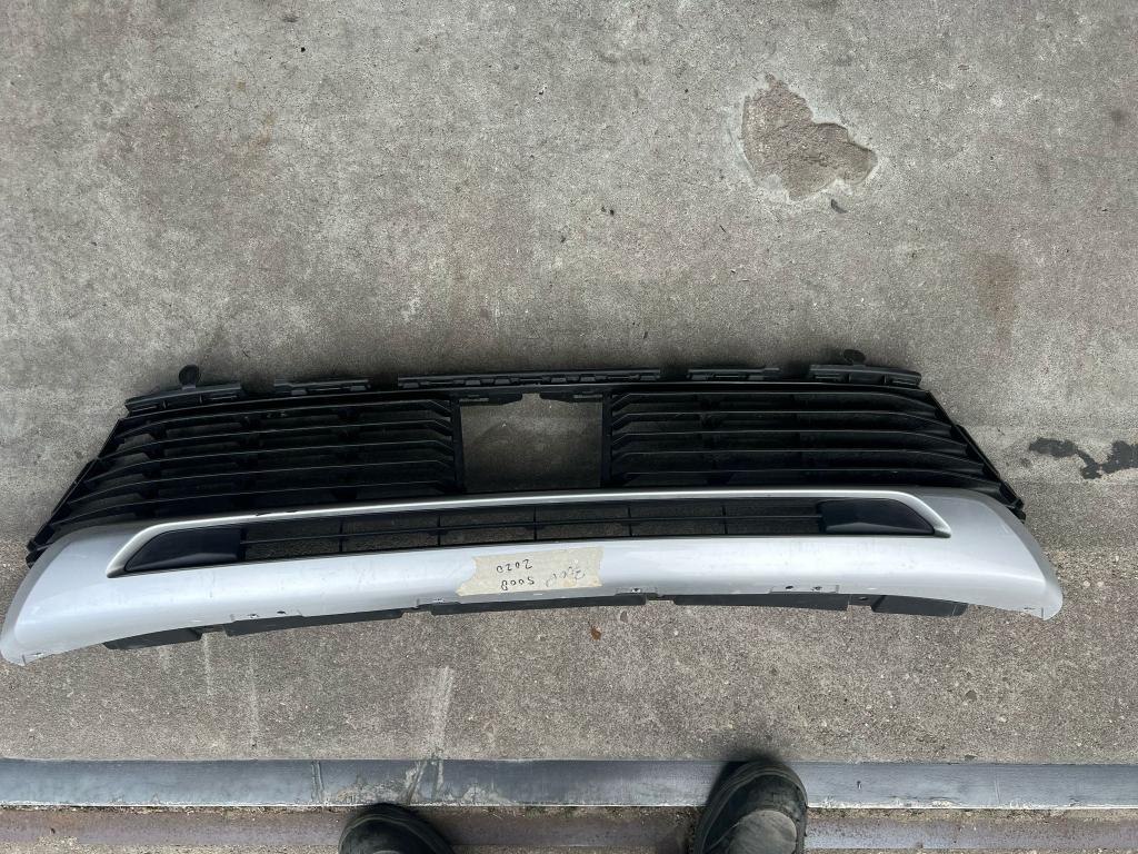 spoiler 5008 3008 2 onderlip 9811020177 9810880477 2016+ 2x, Gebruikt, Voor, Frankrijk, Info@peugeot.com