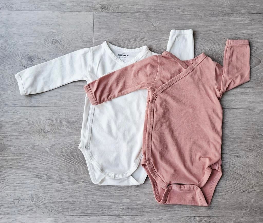 2 overslag rompers maat 62/68, Kinderen en Baby's, Babykleding | Maat 68, Meisje, Ophalen of Verzenden, Zo goed als nieuw, Nacht- of Onderkleding