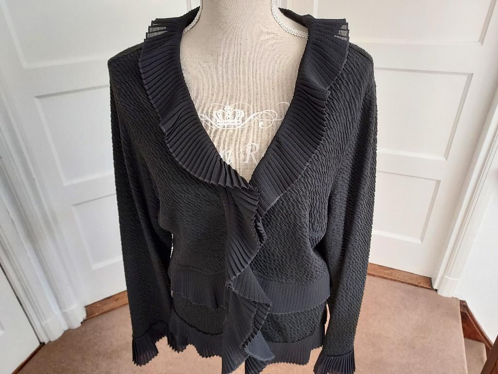 Mooi vestje / jasje van BIBA met volants      maat 46, Verzenden, Zwart, Maat 46/48 (XL) of groter, Biba