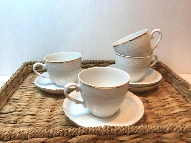 4 porseleinen kopjes van Schumann Arzberg, Huis en Inrichting, Keuken | Servies, Zo goed als nieuw, Kop(pen) en/of Schotel(s)