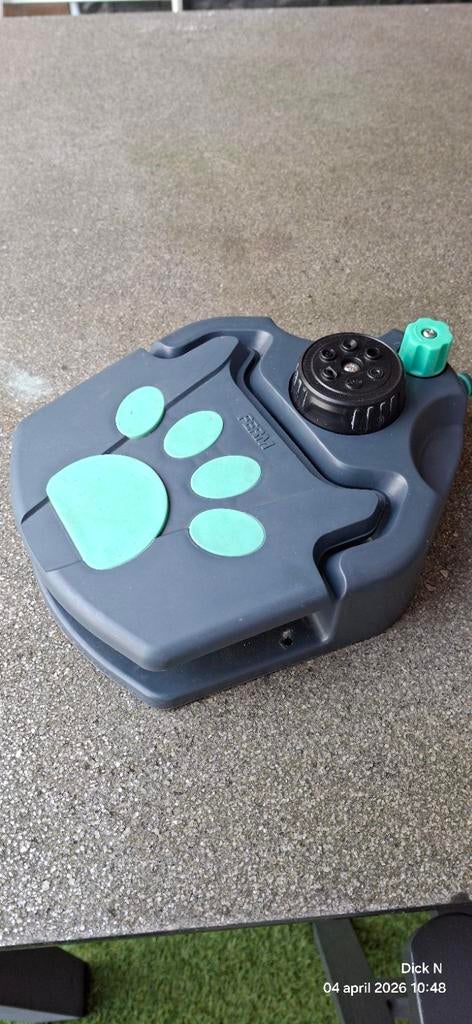 Honden drinkstation., Ophalen