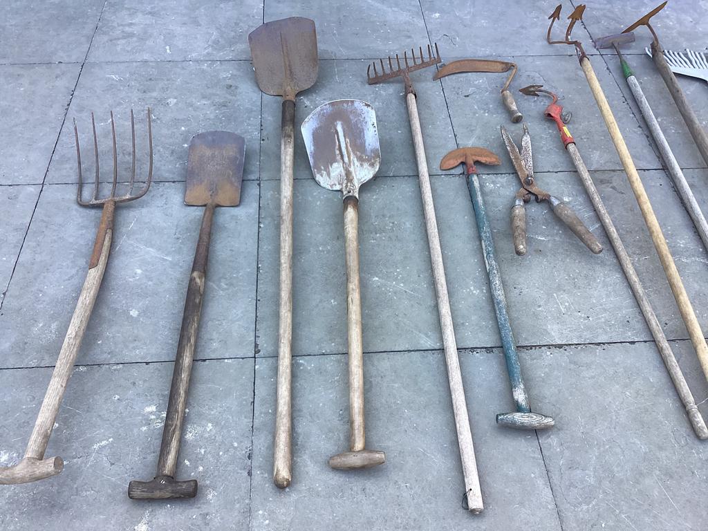 Tuingereedschap,bloembakken, Tuin en Terras, Ophalen of Verzenden, Zo goed als nieuw