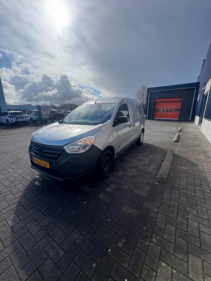 Dacia Dokker Van 1.5 dCi 75pk Stop & Start 2017, Auto's, Bestelauto's, Particulier, ABS, Airbags, Airconditioning, Bluetooth, Boordcomputer