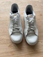 Puma Sneakers Maat 44 - Wit, Kleding | Heren, Schoenen, Ophalen of Verzenden, Zo goed als nieuw, Wit, Sneakers of Gympen