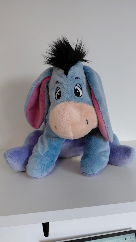 Disney Eeyore knuffel, Verzamelen, Disney, Zo goed als nieuw, Beeldje of Figuurtje, Winnie de Poeh of vrienden, Ophalen of Verzenden