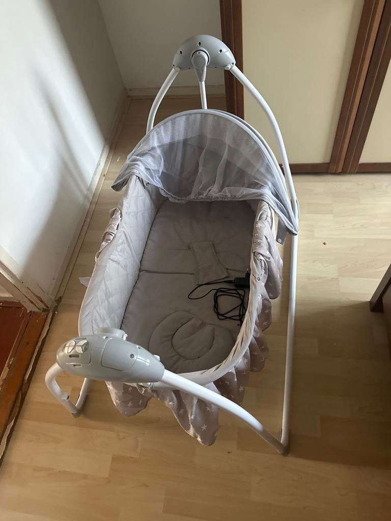 Elektrische Wieg - Comfortabel en Rustgevend voor Baby's, Ophalen of Verzenden, Gebruikt, Wieg