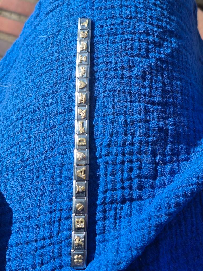 Nomination met goud en steentjes letters hartje enz, Ophalen of Verzenden, Zo goed als nieuw, Goud, Goud