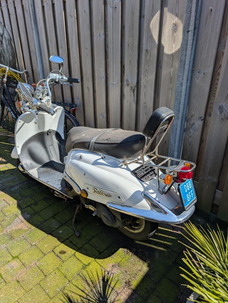 Retro scooter Bella 50 blauw kenteken - start niet, Ophalen of Verzenden, Gebruikt, Benzine, Overige merken
