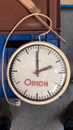 Oude orion klok glas is stuk maar hij doet het nog, Ophalen of Verzenden, Zo goed als nieuw, Overige typen, Overige merken