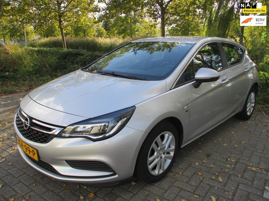Opel ASTRA 1.6 CDTI 120 Jaar Edition, Voorwielaandrijving, Gebruikt, Euro 6, 4 cilinders