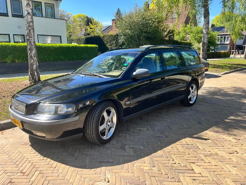 Volvo V70 2.4 T 200PK 2000 Zwart, Auto's, Volvo, Voorwielaandrijving, 1800 kg, Zwart, Stationwagon
