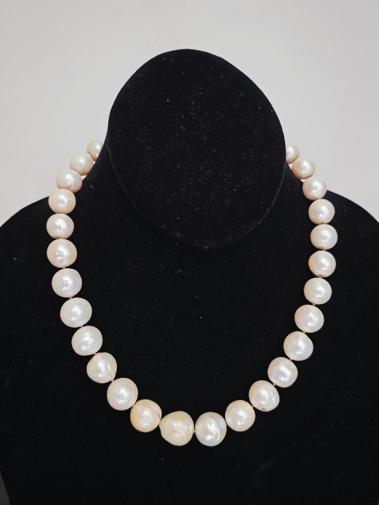 Zuidzee parels collier met gouden slot, Sieraden, Tassen en Uiterlijk, Ophalen of Verzenden, Zo goed als nieuw, Goud, Goud