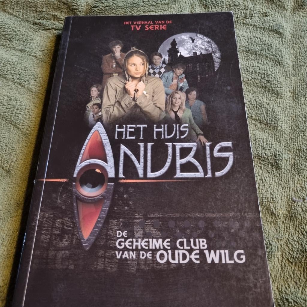 Het Huis Anubis - De Geheime Club van de Oude Wilg, Ophalen of Verzenden, Zo goed als nieuw