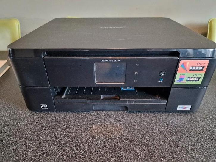 Nog perfecte Brother All-in-one printer DCP - J562DW, Computers en Software, Printers, All-in-one, Inkjetprinter, Kleur printen