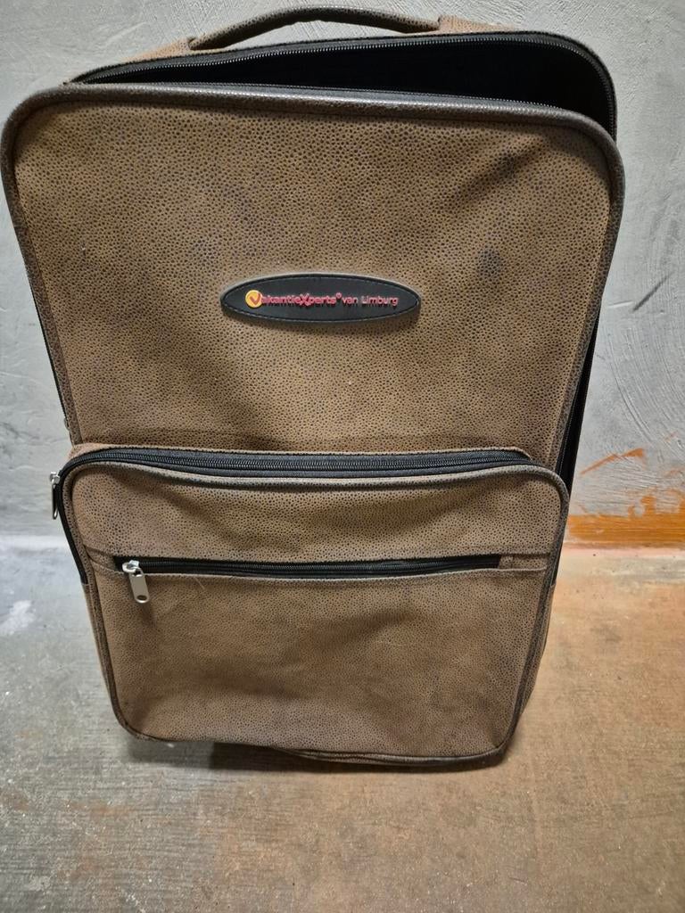 T.k. cabin koffer leer/suède met ritssluitingen, Ophalen, Wieltjes, Gebruikt, 35 tot 45 cm