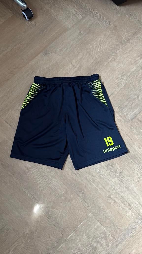 Als nieuw: Uhlsport sportbroekje maat M, Kleding | Heren, Sportkleding, Ophalen of Verzenden, Zo goed als nieuw, Algemeen, Maat 48/50 (M)