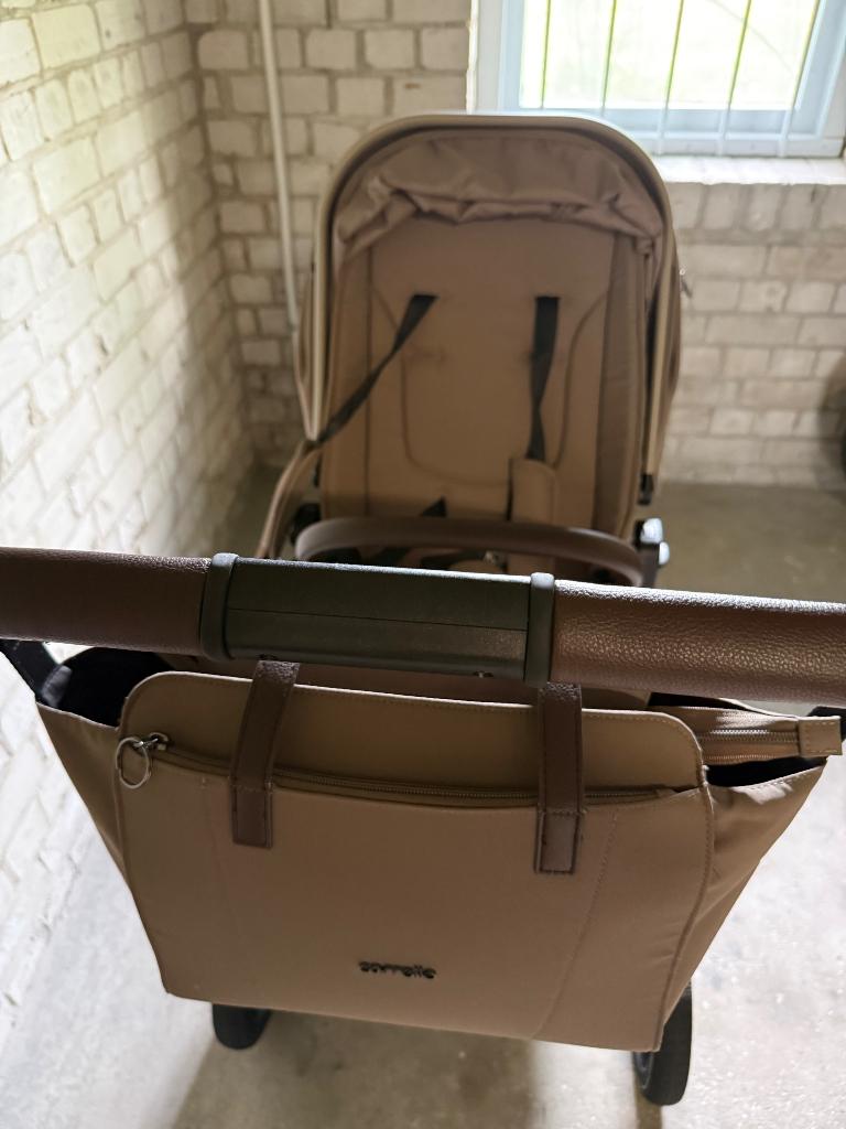 Carrello kinderwagen met autostoel erbij, Kinderen en Baby's, Kinderwagens en Combinaties, Zo goed als nieuw, Met autostoeltje