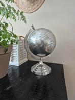 Mooie grote wereldbol, Ophalen