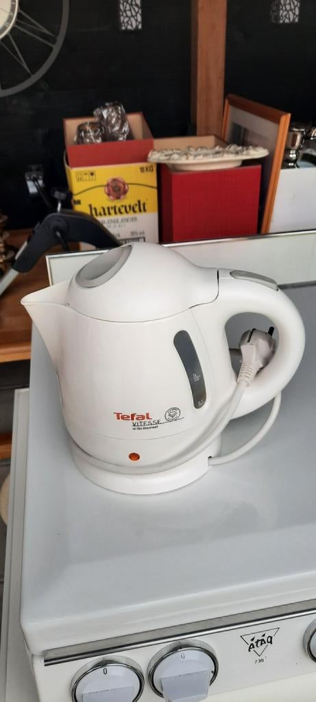 Tefal Vitesse Waterkoker - Wit, 1.7L, 1 tot 2 liter, Ophalen, Gebruikt, Draadloos