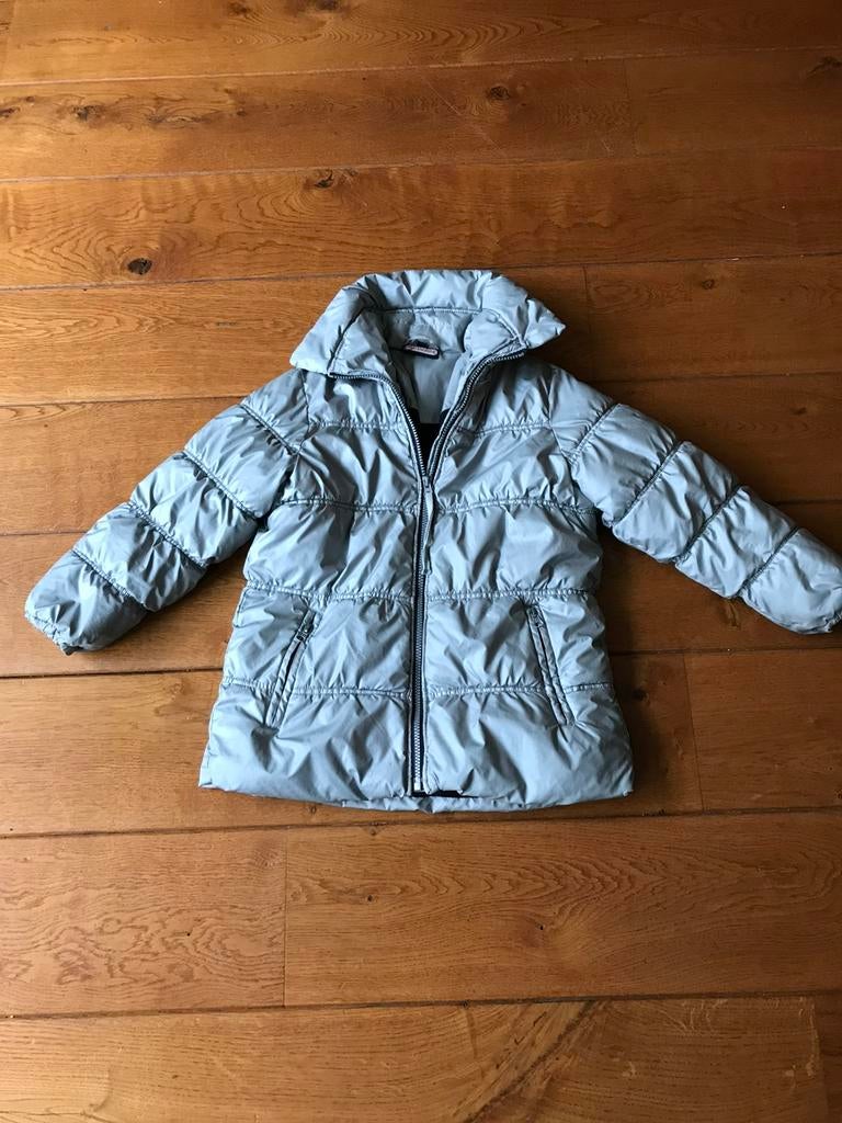 Leuke zilvergrijze winterjas van Beware . Maat 128, Kinderen en Baby's, Kinderkleding | Maat 128, Ophalen of Verzenden, Meisje