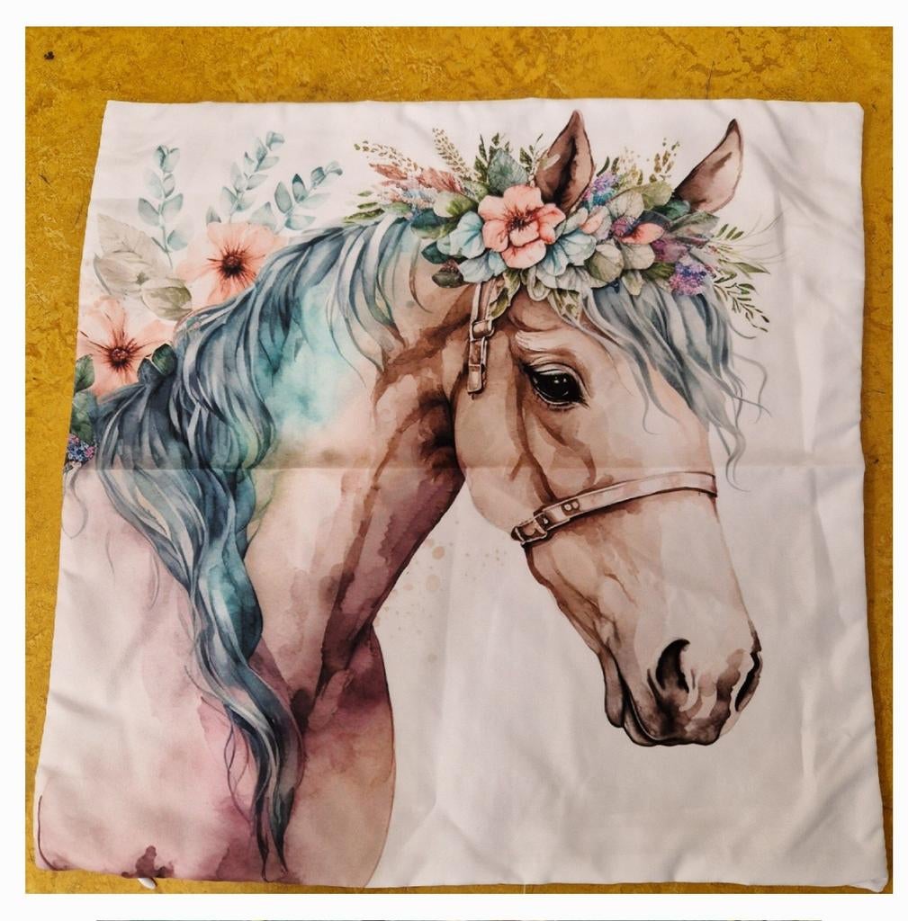 2 x Nieuwe sier  kussenhoes PAARD, Huis en Inrichting, Woonaccessoires | Kussens, Ophalen of Verzenden, Nieuw, Overige kleuren