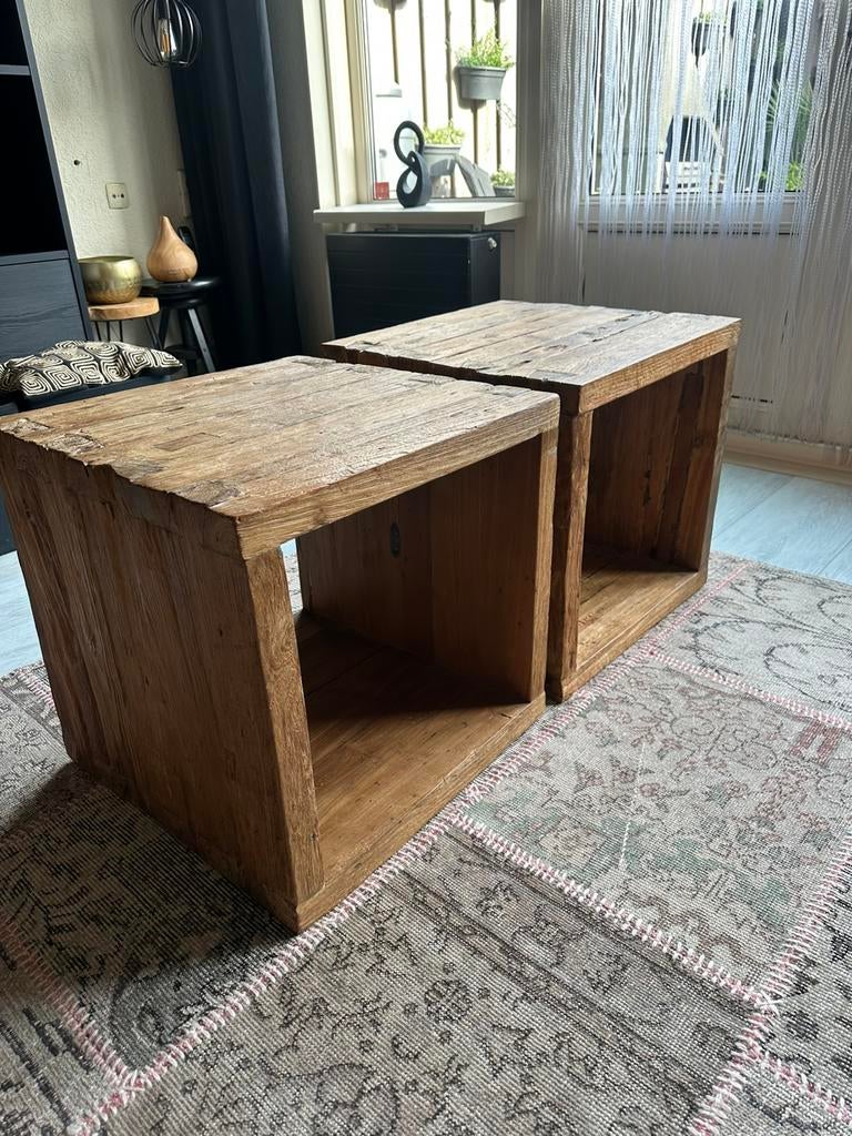 2 massief houten vierkanten tafels AnTeak 50x50x50, Ophalen, Gebruikt, 50 tot 100 cm, 50 tot 75 cm