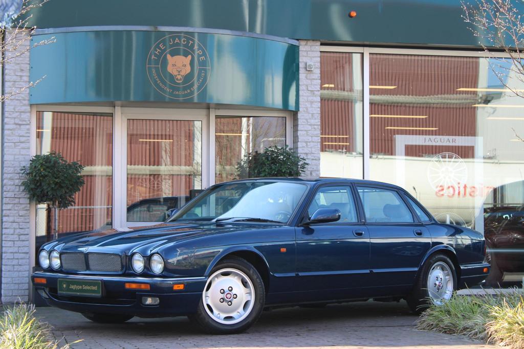 Jaguar XJ 3.2 Sport, Auto's, Jaguar, Automaat, Achterwielaandrijving, Lederen bekleding, Sedan