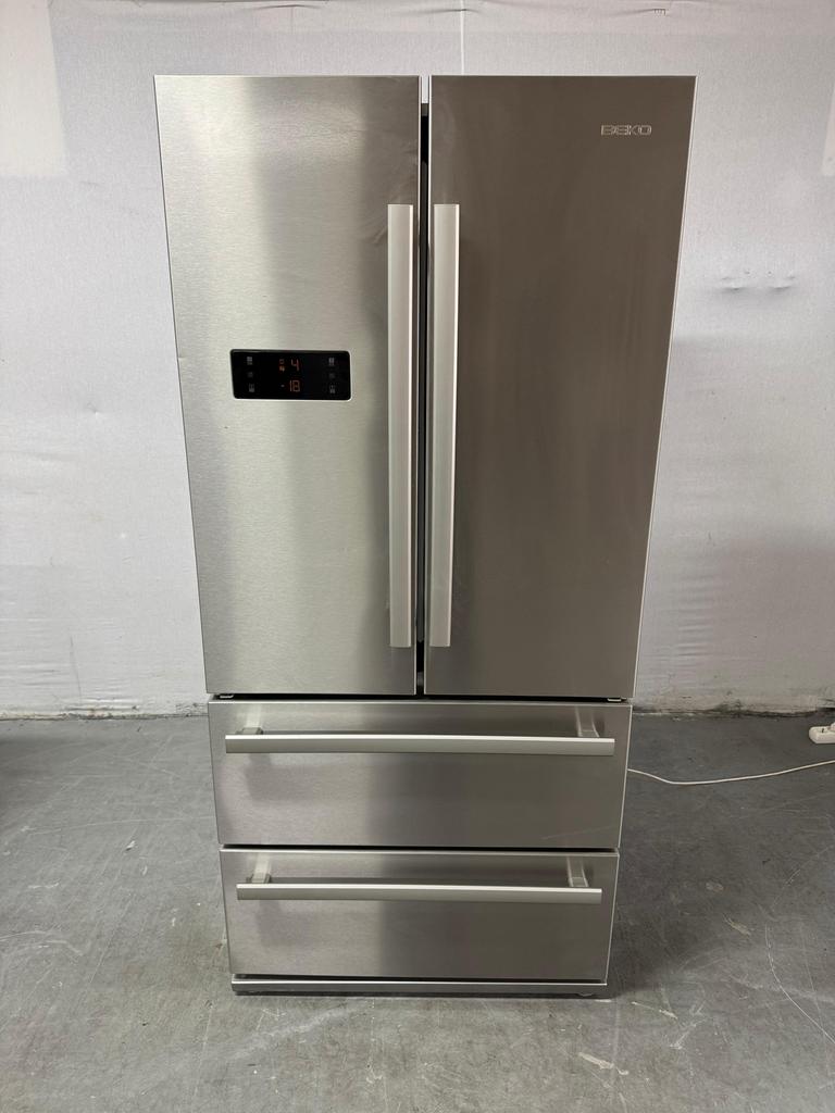 RVS Beko Koelkast met vriezer -  Met Bezorgen!!!!!!!, 200 liter of meer, 60 cm of meer, Met aparte vriezer, Zo goed als nieuw