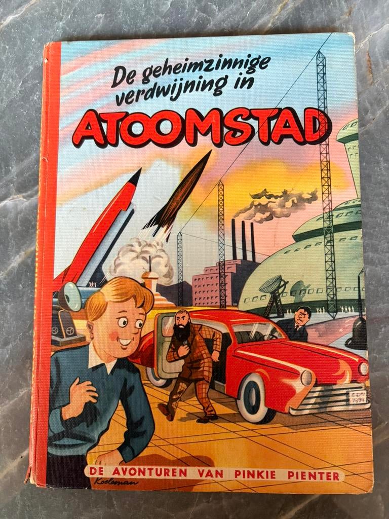 Pinkie Pienter HC atoomstad, Boeken, Eén stripboek, Ophalen of Verzenden, Zo goed als nieuw