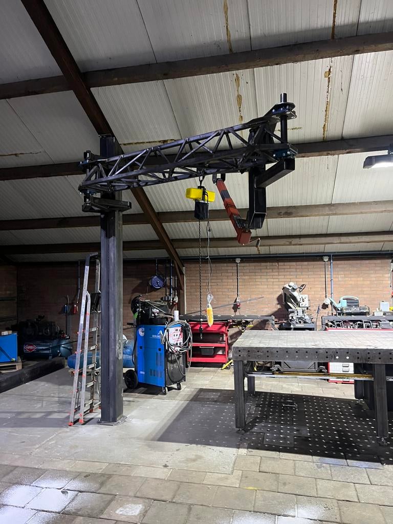 Zwenkkraan zelfbouw, Ophalen, Zo goed als nieuw