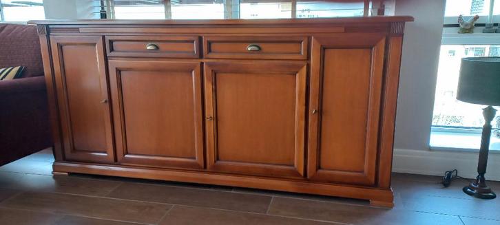 Italiaanse kast (dressoir), Antiek en Kunst, Antiek | Meubels | Kasten, Ophalen