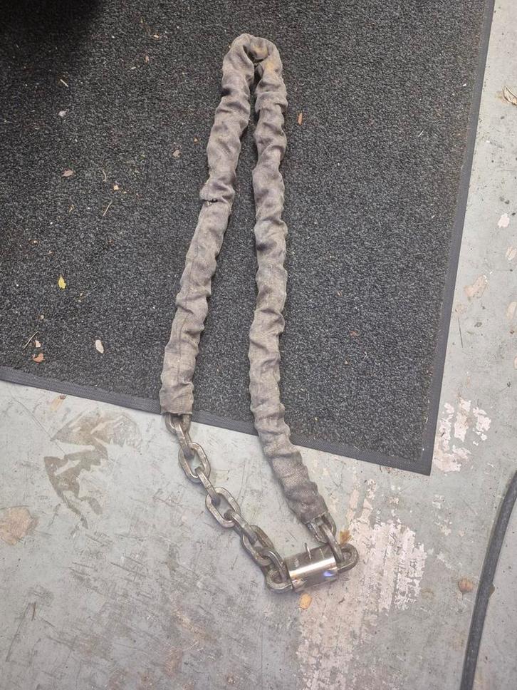 Stevig kettingslot met hoes - Ideaal voor fiets of scooter, Fietsen en Brommers, Fietsaccessoires | Fietssloten, Gebruikt, Kettingslot