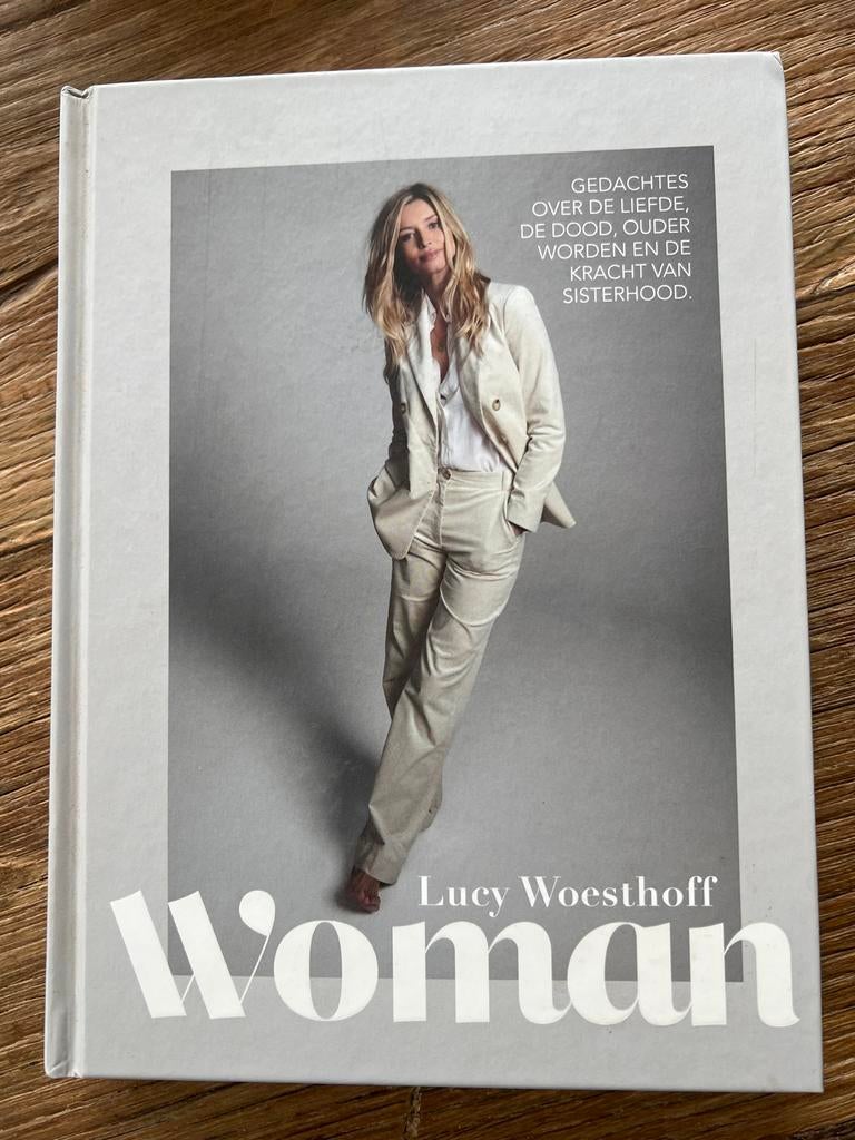 Woman - Lucy Woesthoff Boek, Boeken, Ophalen of Verzenden, Zo goed als nieuw, Nederland