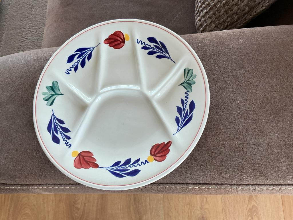 Fondue borden. € 4.00 PER STUK OF ALLES € 30.00, Ophalen, Zo goed als nieuw, Overige stijlen, Bord(en)