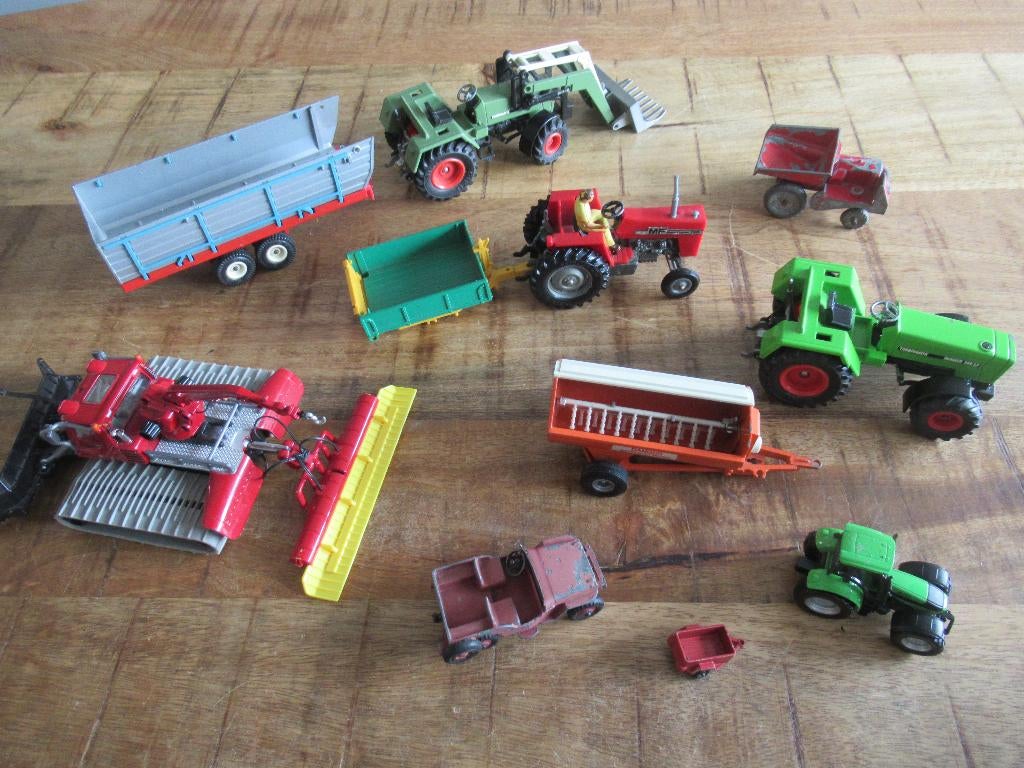 Vintage Britains Siku Condon Dinky Toys MF Fendt Tractor, Hobby en Vrije tijd, Modelauto's | Overige schalen, Gebruikt, Tractor of Landbouw