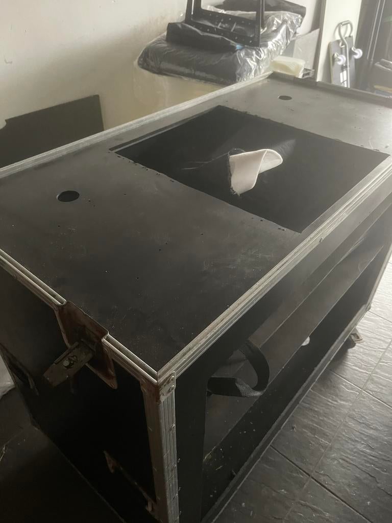 DJ Booth, Ophalen, Gebruikt, Overige instrumenten