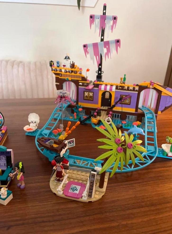 Lego Friends Heartlake City Pier met Kermis 41375 en 41383, Kinderen en Baby's, Speelgoed | Duplo en Lego, Zo goed als nieuw, Lego