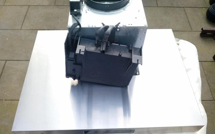 Samsung Wandschouw Afzuigkap RVS 60 cm, Witgoed en Apparatuur, Afzuigkappen, Gebruikt, Vrijstaand, Wandschouwkap, 400 tot 600 m³ per uur