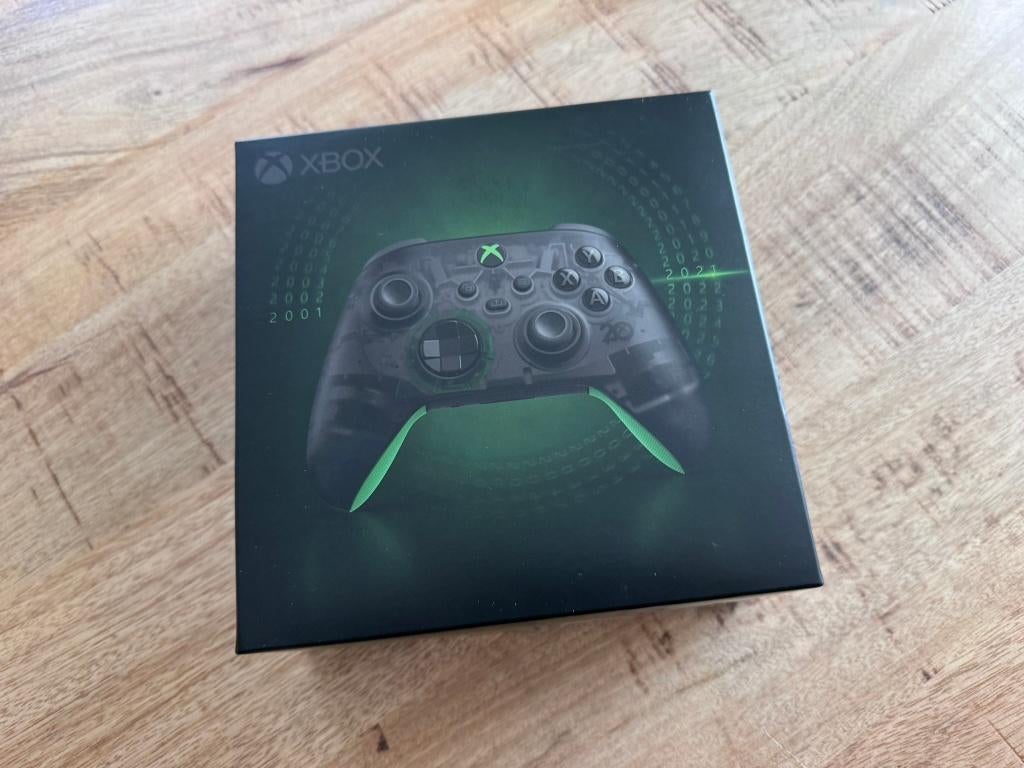 XBOX 20th Anniversary Limited Edition controller, Spelcomputers en Games, Spelcomputers | Xbox | Accessoires, Zo goed als nieuw