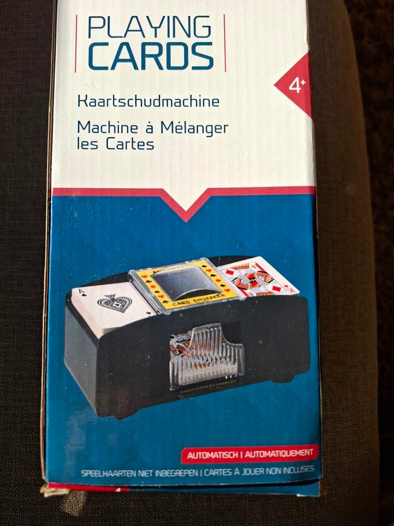 Kaartschudmachine automatisch.Nog nieuw in de verpakking., Ophalen of Verzenden, Nieuw