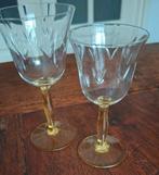 Set van 2 Vintage Wijnglazen met Gele Voet, Ophalen of Verzenden
