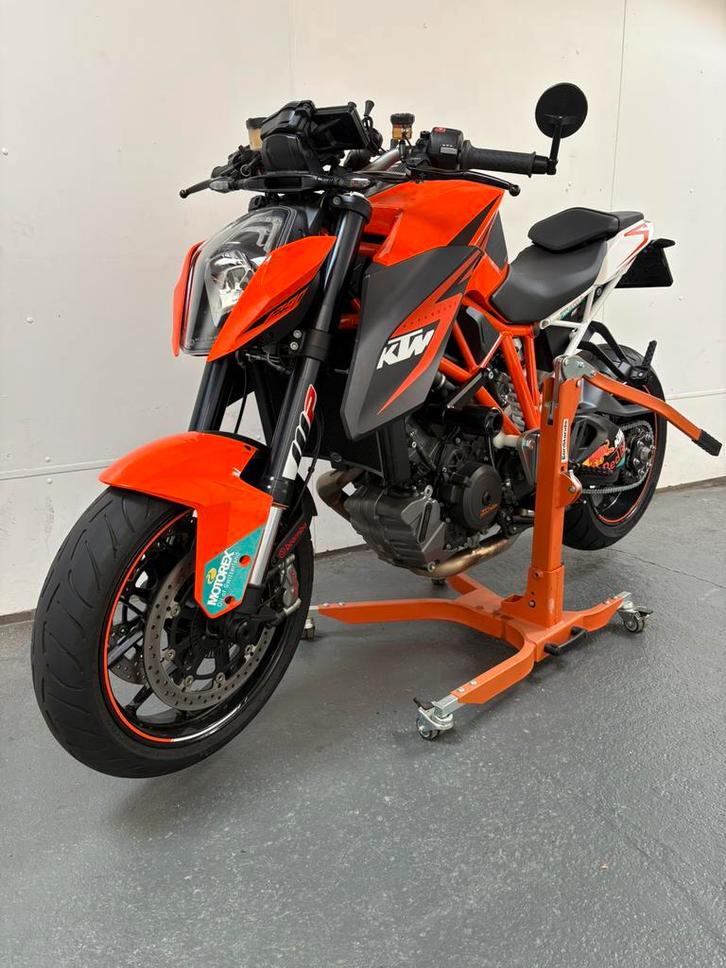 Ktm superduke 1290r zgan 9496km dealer geleverd/onderhouden, Motoren, Motoren | KTM, Particulier, Naked bike, meer dan 35 kW, 2 cilinders