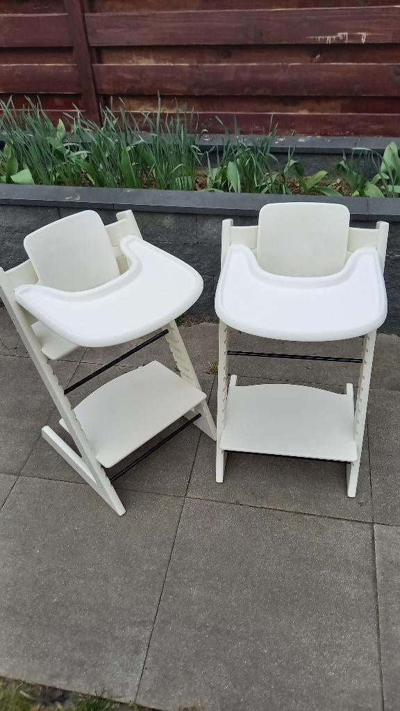 2x Stokke Tripp Trapp kinderstoel, met tafelblad+ babyset, Kinderen en Baby's, Kinderstoelen, Ophalen, Gebruikt, Meegroeistoel