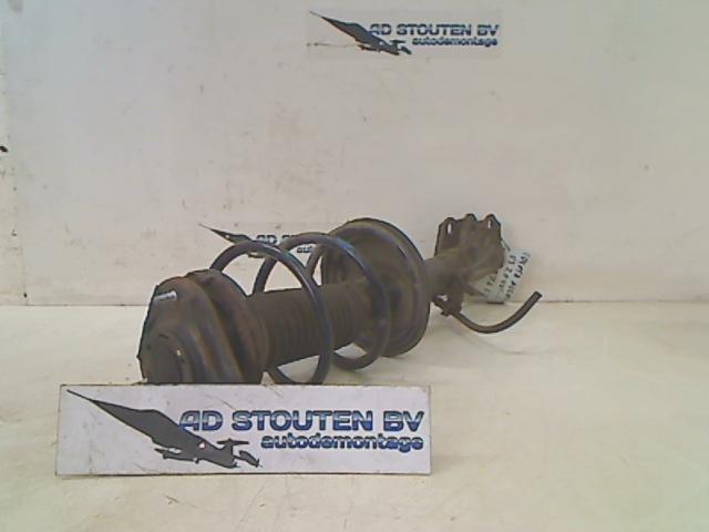 Veerpoot Links Voor Toyota Avensis Wagon (T25/B1E) 2003 f09l, Gebruikt, Kundenbetreuung@toyota.de, Toyota-Allee 2, Köln 50858, , Duitsland