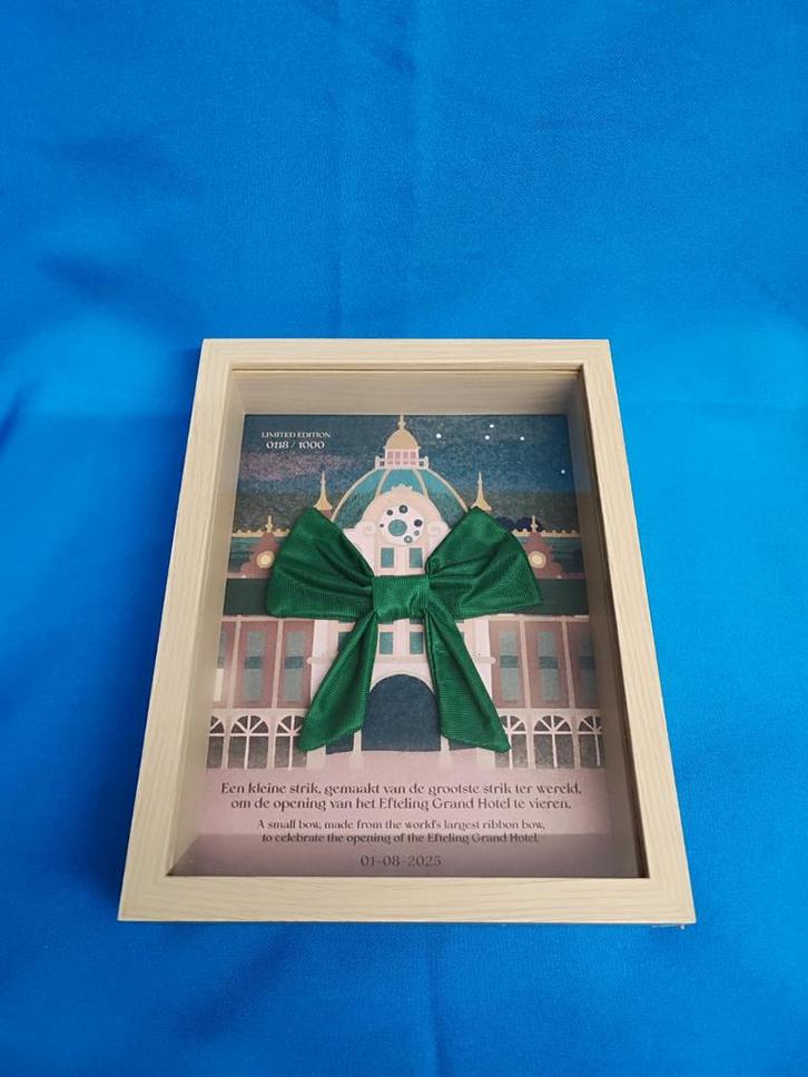 Efteling Grand hotel strik ruilen tegen Efteling pins., Verzamelen, Efteling, Nieuw, Overige typen, Ophalen of Verzenden