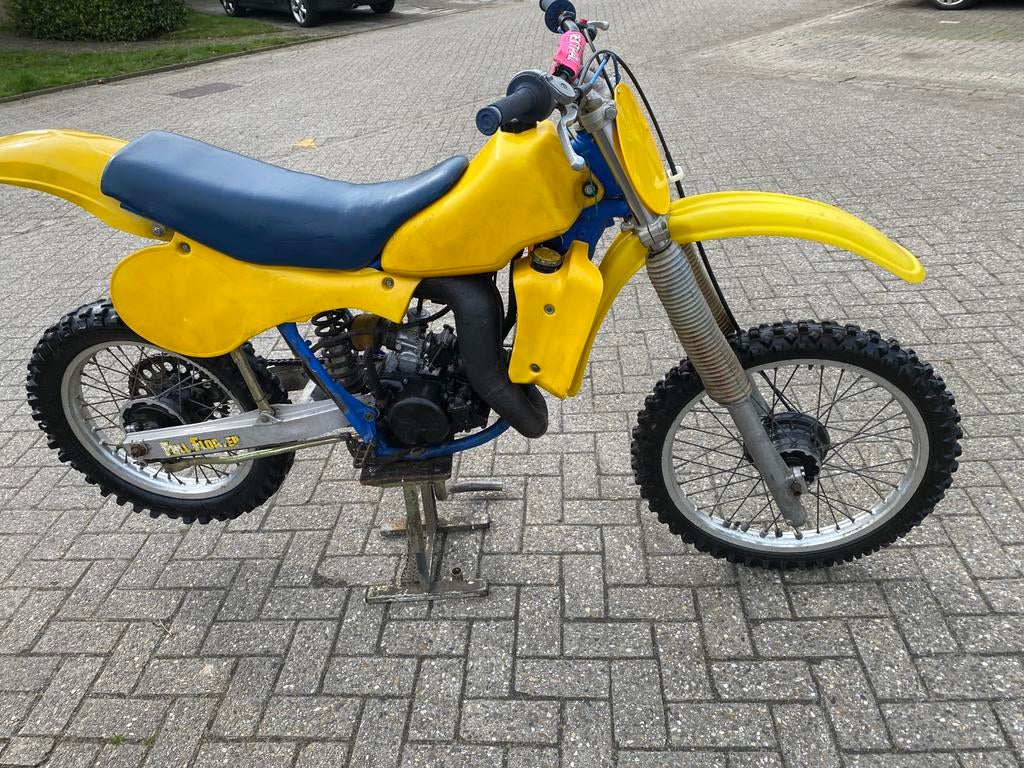 Suzuki RM 125 Crossmotor, Crossmotor